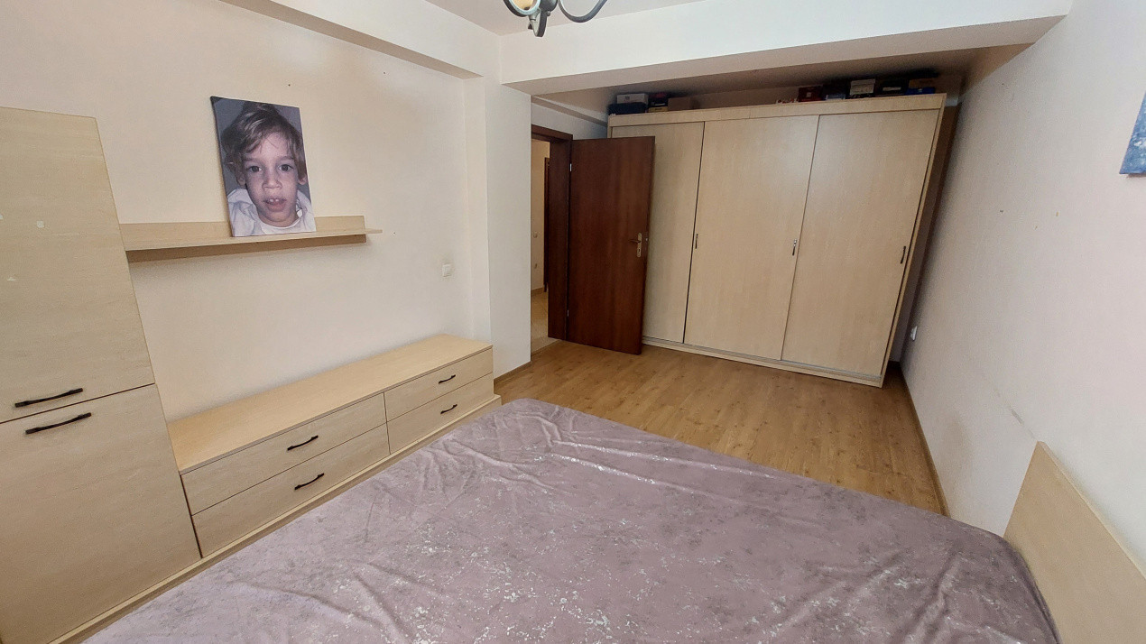 Apartament 3 camere, decomandat, 90 mp, Câmpia Islaz zona Agronomie