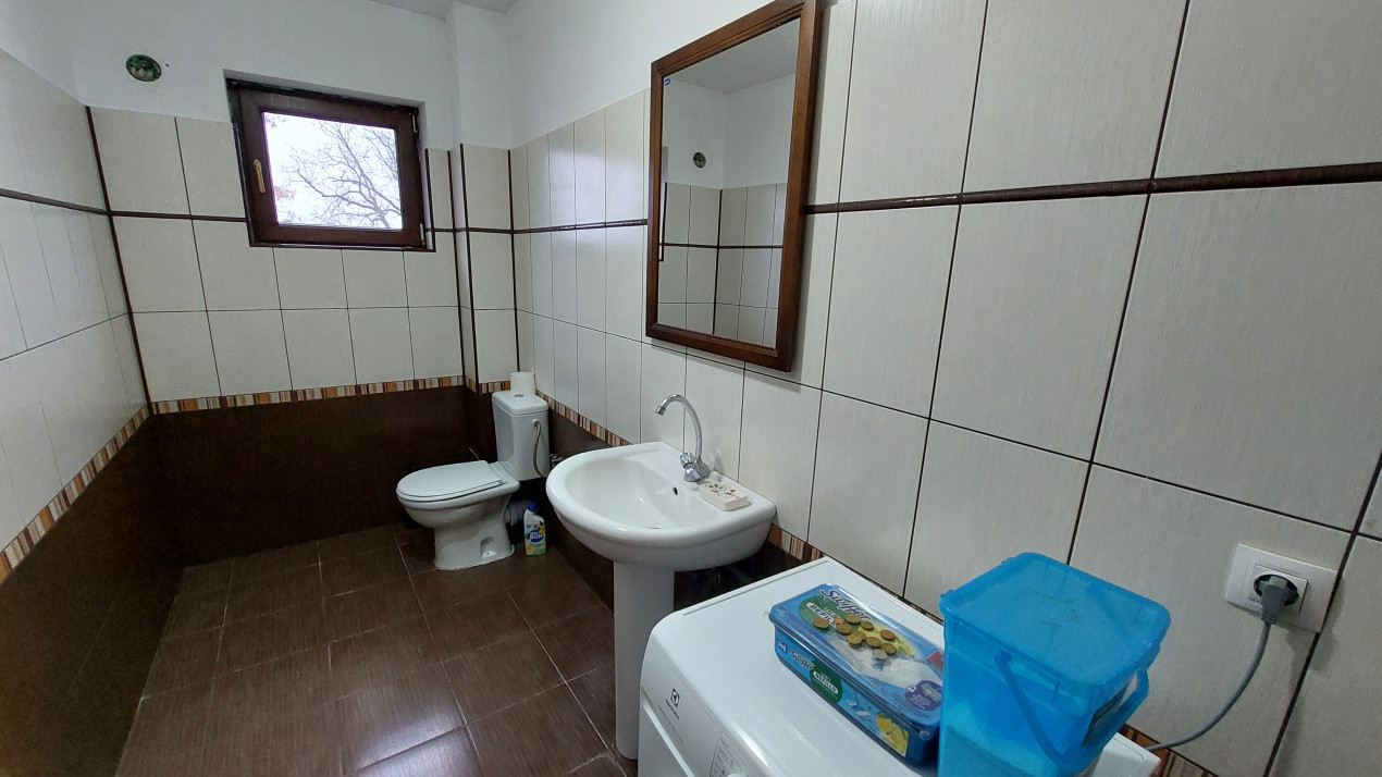 Apartament 3 camere, decomandat, 90 mp, Câmpia Islaz zona Agronomie