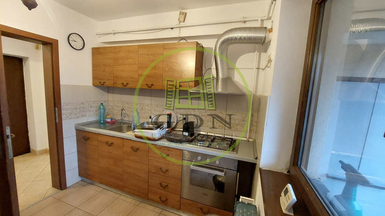 Apartament 3 camere, decomandat, 90 mp, Câmpia Islaz zona Agronomie