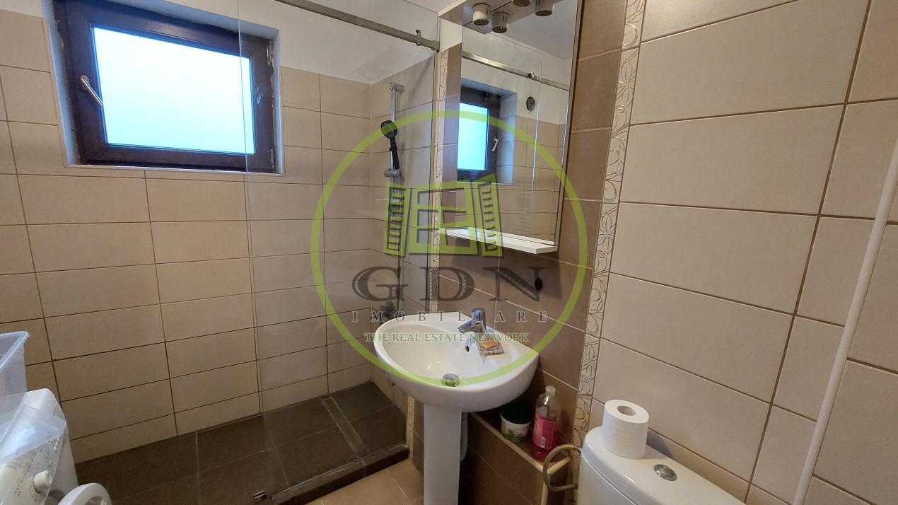 Apartament 3 camere, decomandat, 90 mp, Câmpia Islaz zona Agronomie