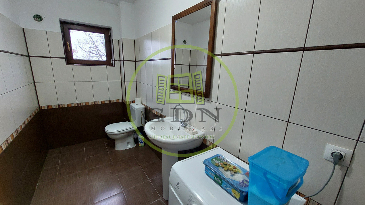 Apartament 3 camere, decomandat, 90 mp, Câmpia Islaz zona Agronomie
