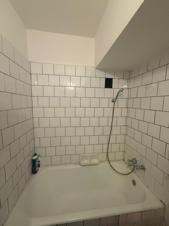 Apartament 5 camere-Scoala de Inot