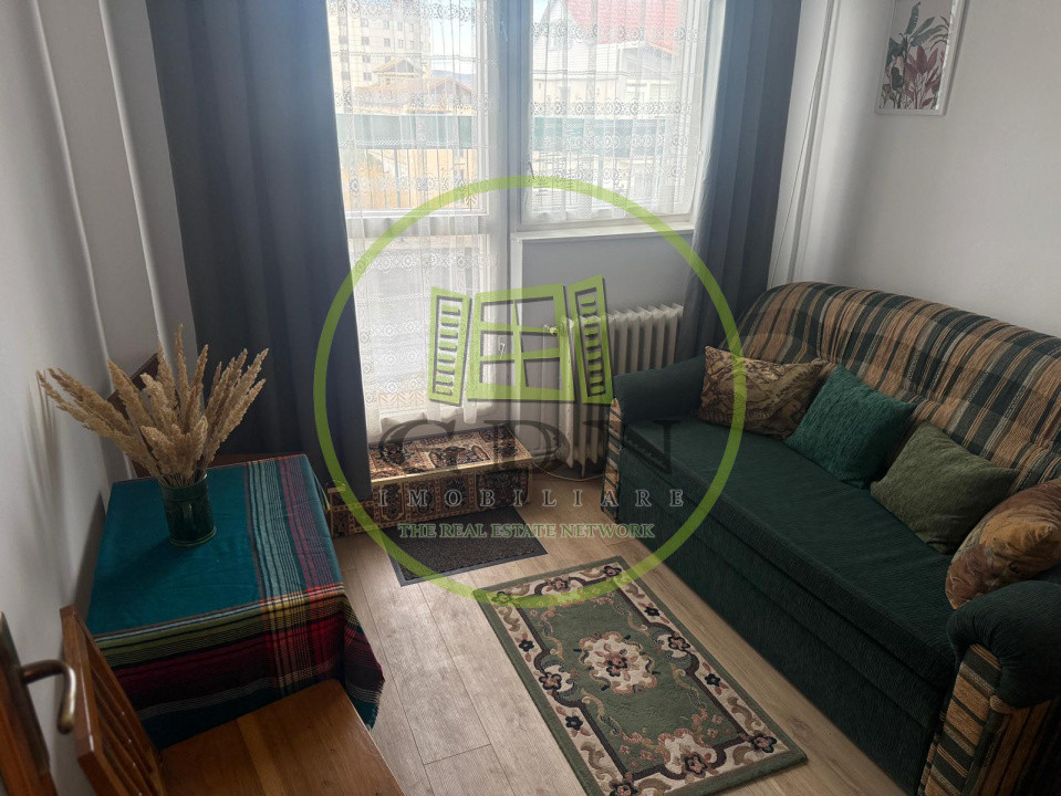 Apartament 5 camere,Scoala de Inot