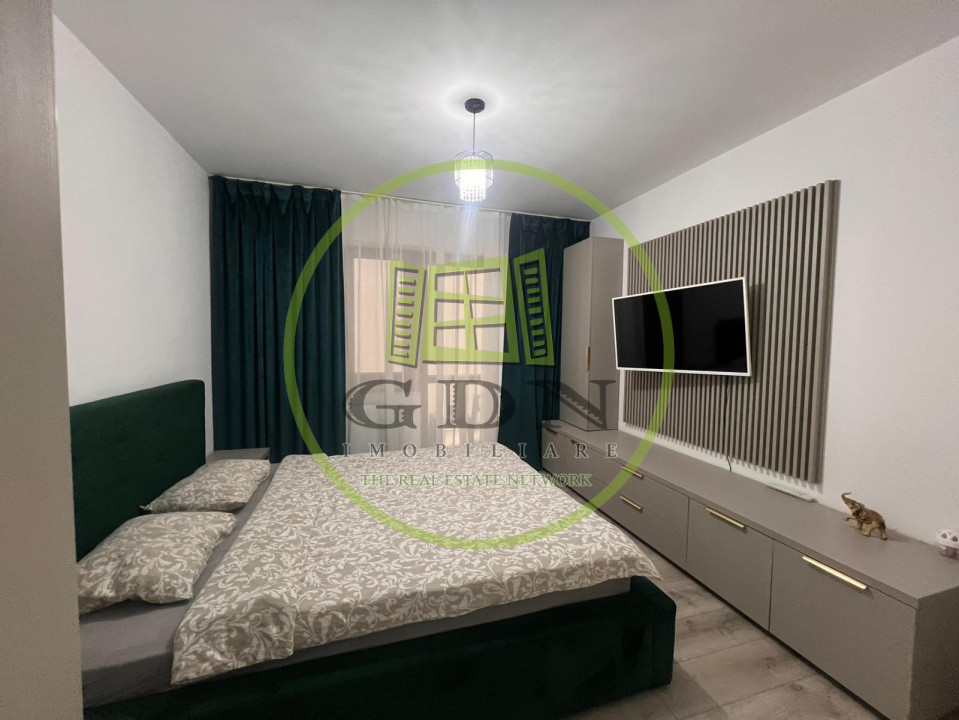 Garsoniera semidecomandata, 32,33 mp, Centru, zona Ramada