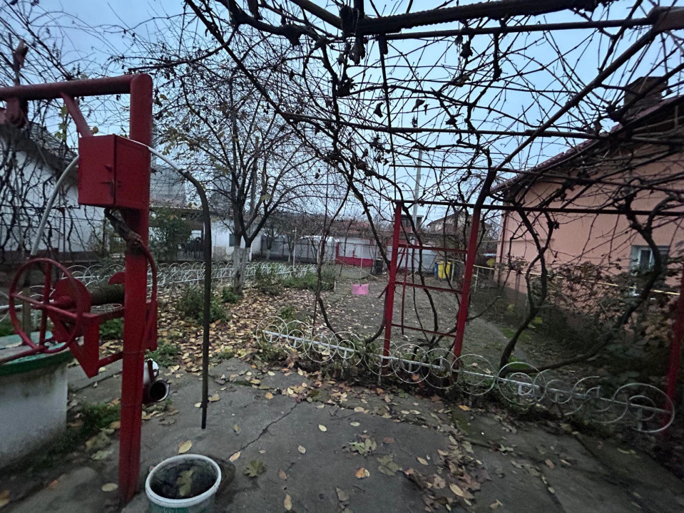 Casa plan parter, 63 mp utili, 366 mp utili, Bariera Valcii