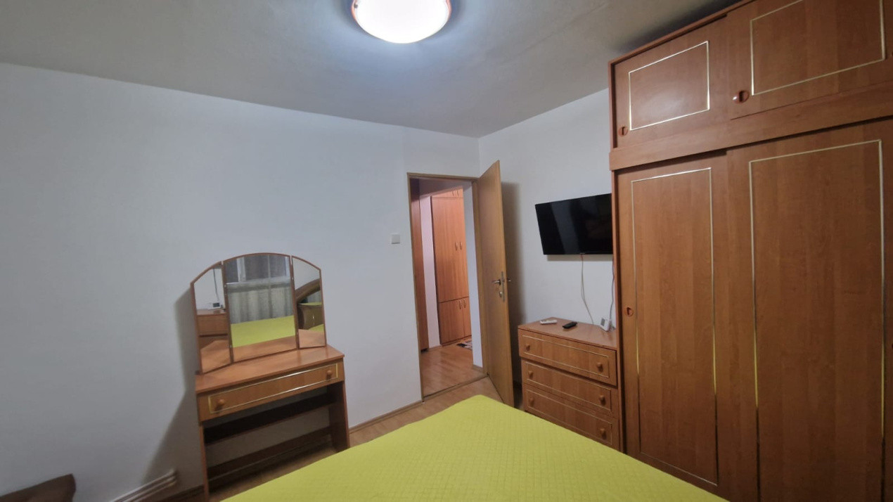 Apartament 2 camere, decomandat, 53mp, cartier Brazda, zona Unitatea Militara