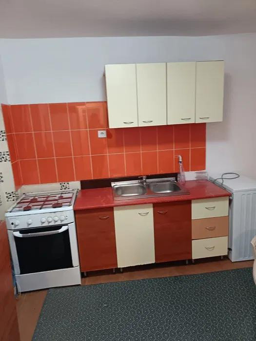 Închiriere apart. cu 2 camere, parter, 350 Eur, Mănăștur