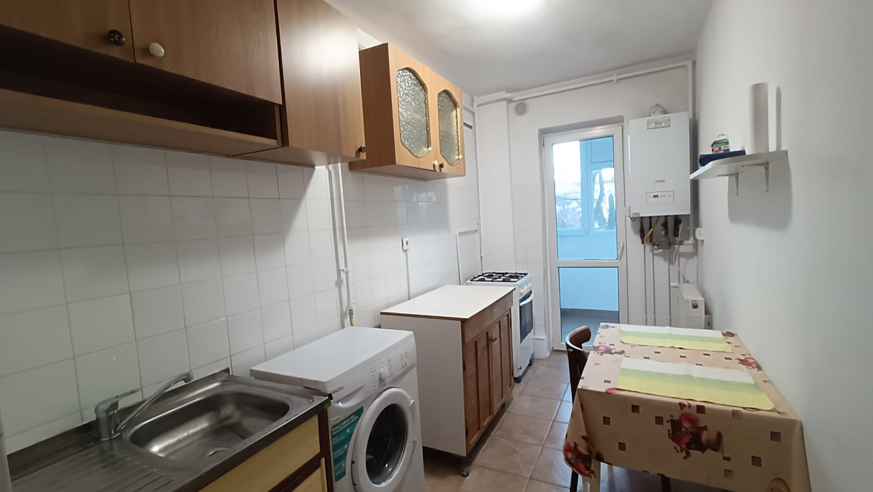 Închiriere apart cu 2 camere, etaj 1, Mănăștur, 400 Eur