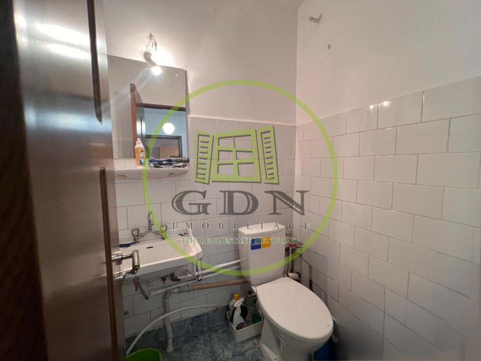 Apartament 3 camere, decomandat, 102.75 mp, Severinului, zona Casa Stiintei