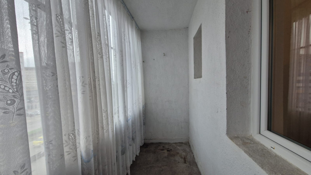 Apartament 3 camere, decomandat, 76mp, 1 Mai, zona Sara