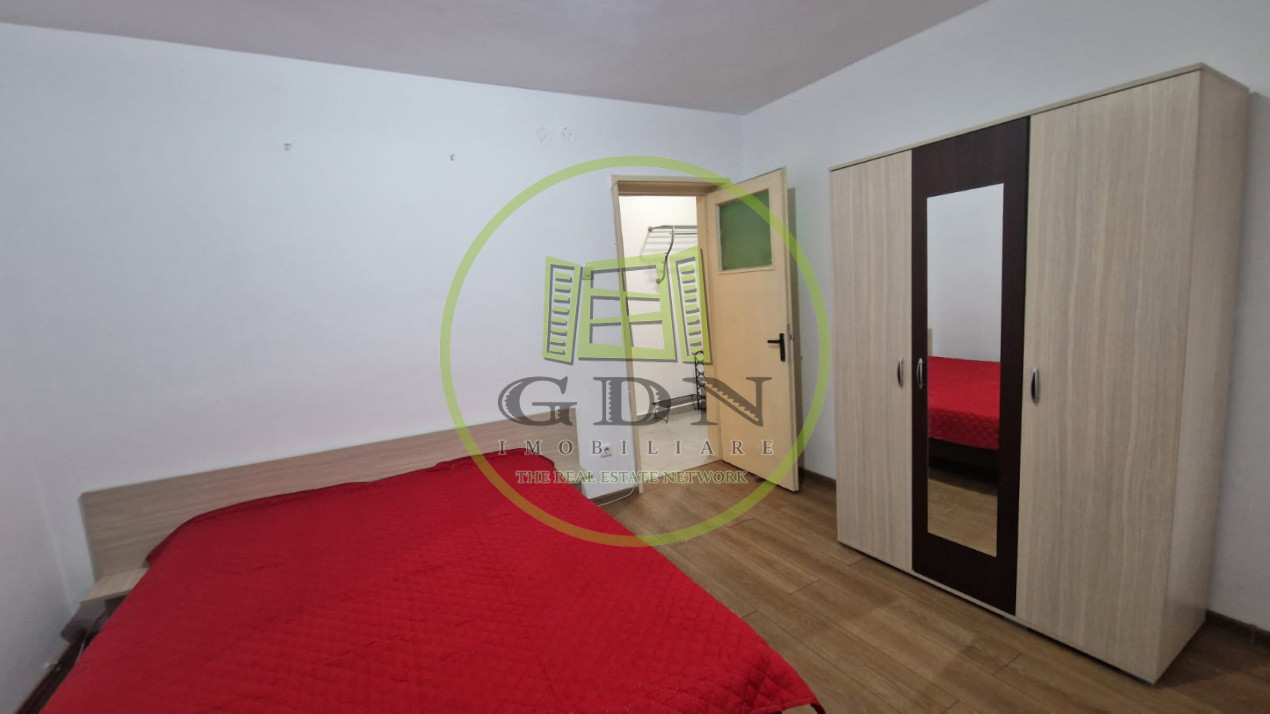 Apartament 3 camere, decomandat, 76mp, 1 Mai, zona Sara