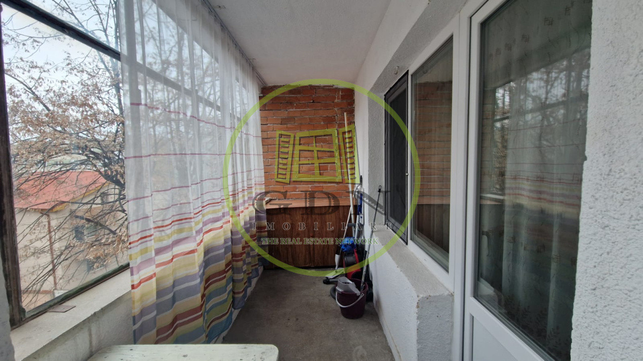 Apartament 3 camere, decomandat, 76mp, 1 Mai, zona Sara