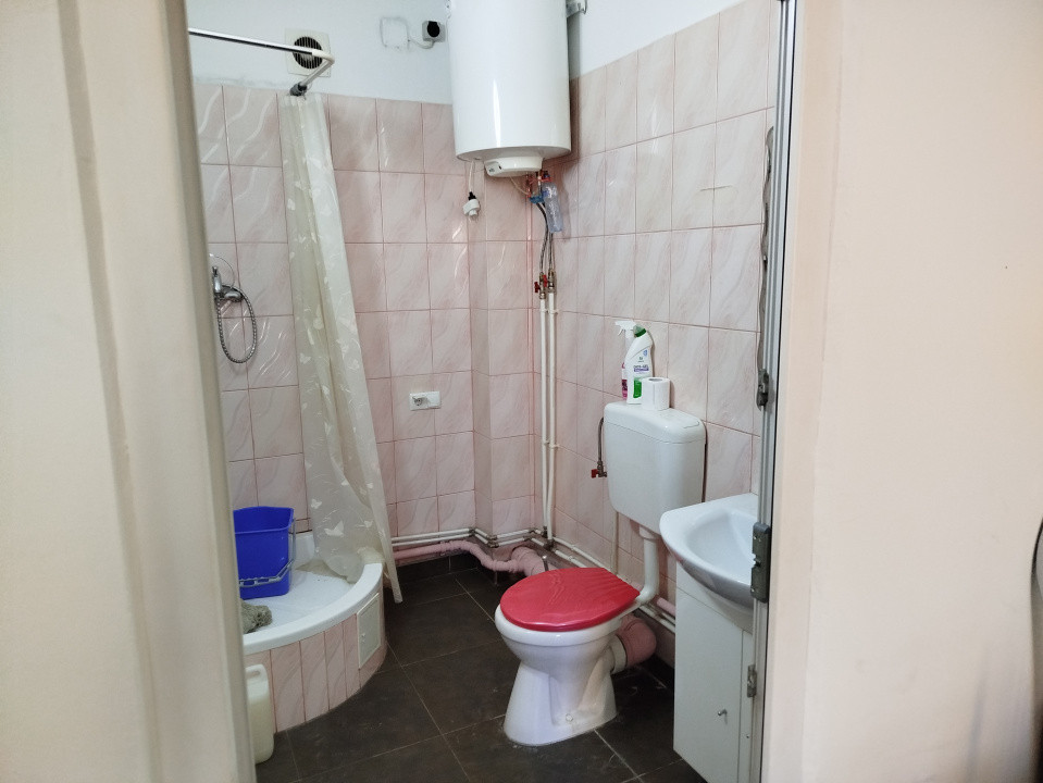 Spațiu comercial cu o suprafață de 89 mp