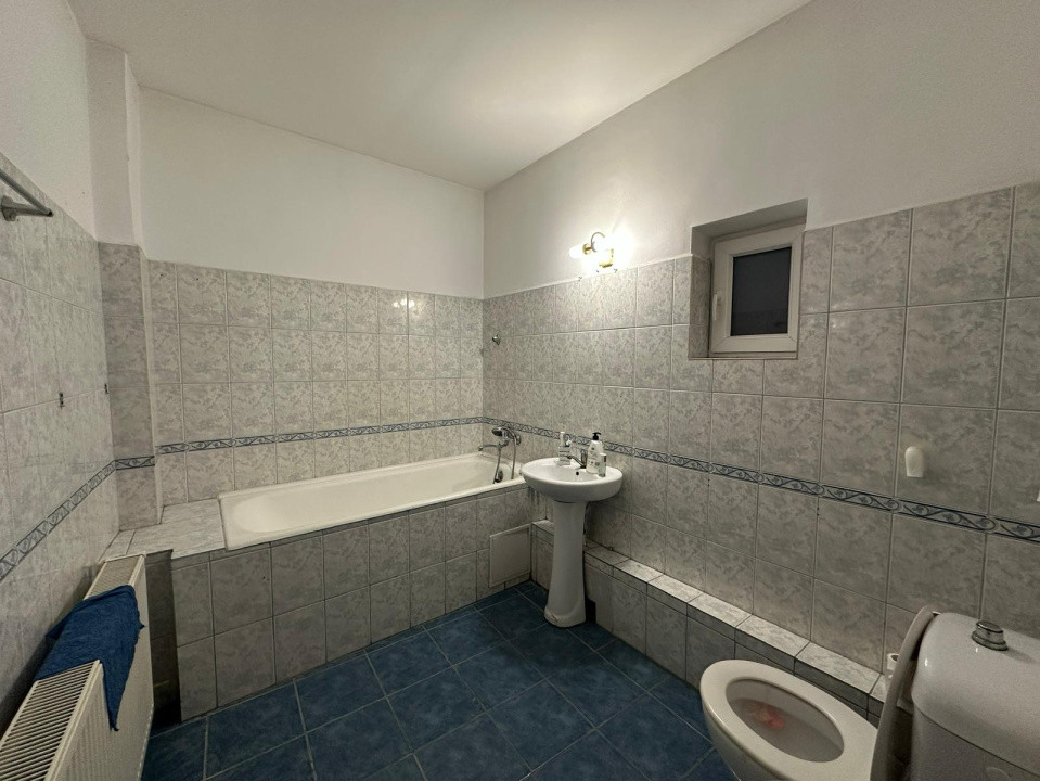 Casa 3 camere, 87mp, Centru, zona Sfintii Apostoli