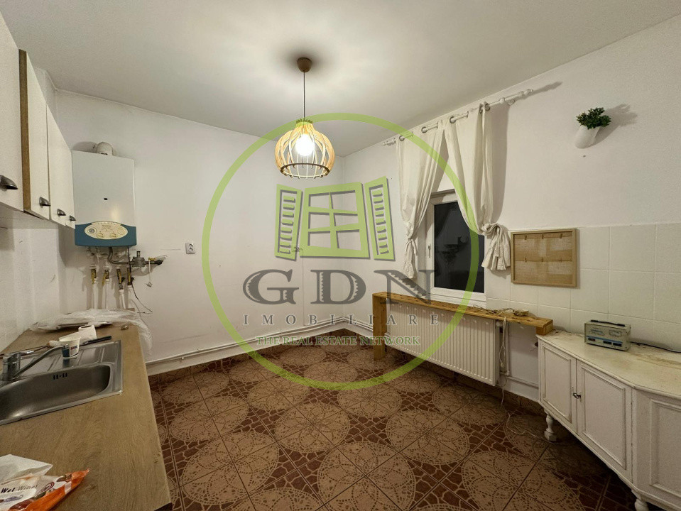 Casa 3 camere, 87mp, Centru, zona Sfintii Apostoli