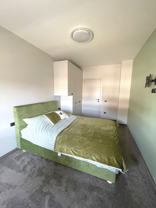 De inchiriat apartament 3 camere zona Parc