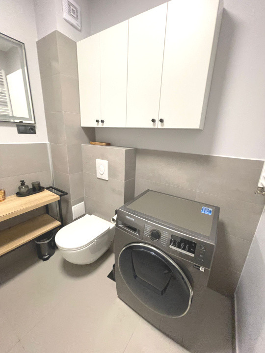 De inchiriat apartament 3 camere zona Parc