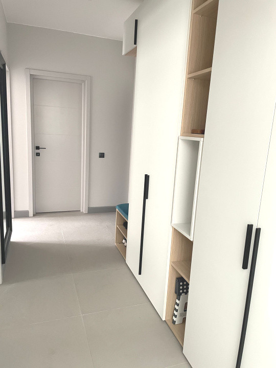 De inchiriat apartament 3 camere zona Parc