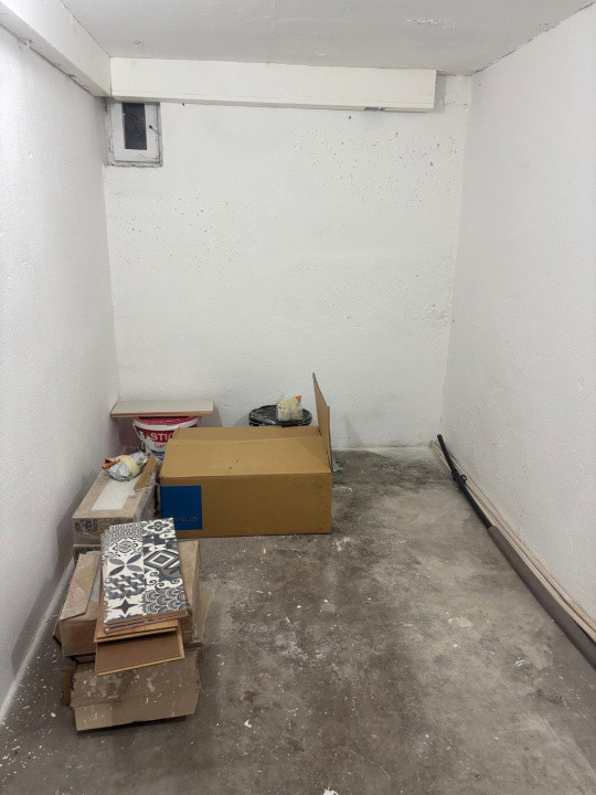 De vanzare apartament 3 camere Central