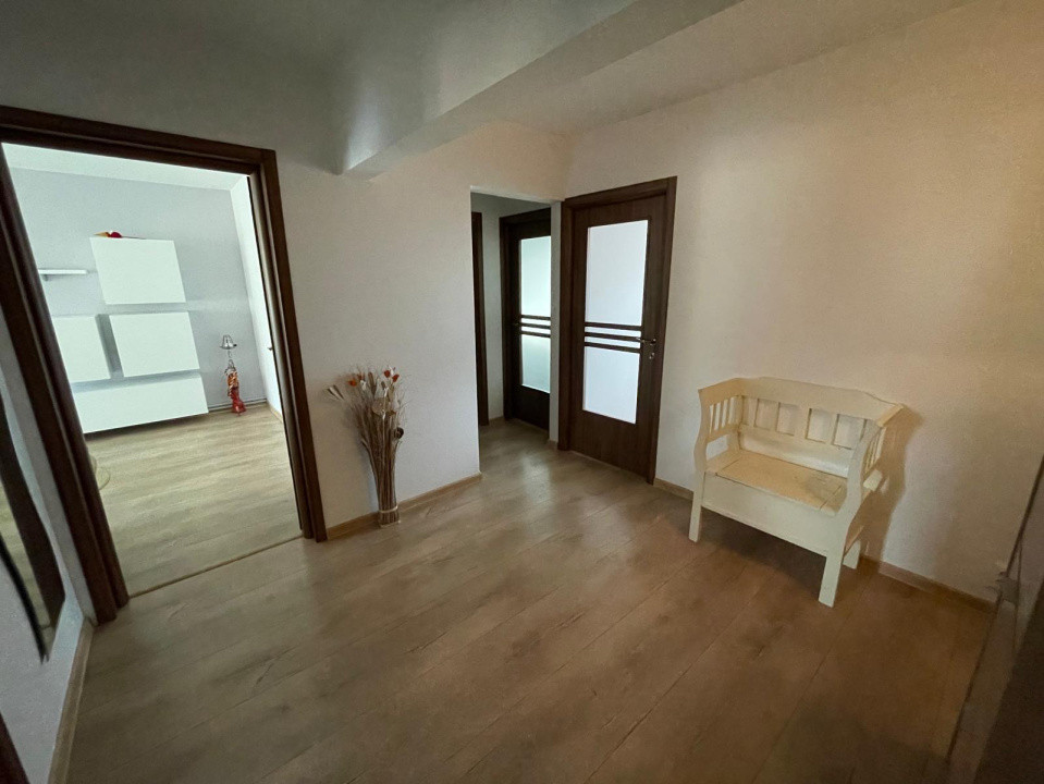 Apartament 3 camere de inchiriat central