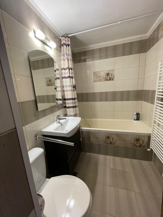 Apartament 3 camere de inchiriat central