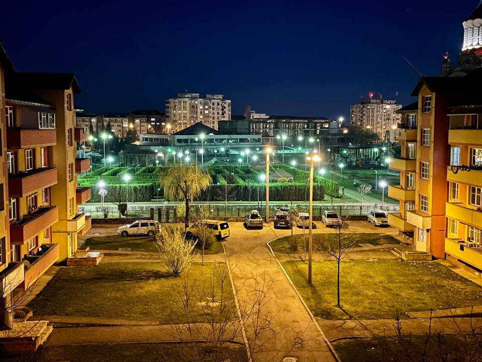 Apartament 3 camere de inchiriat central