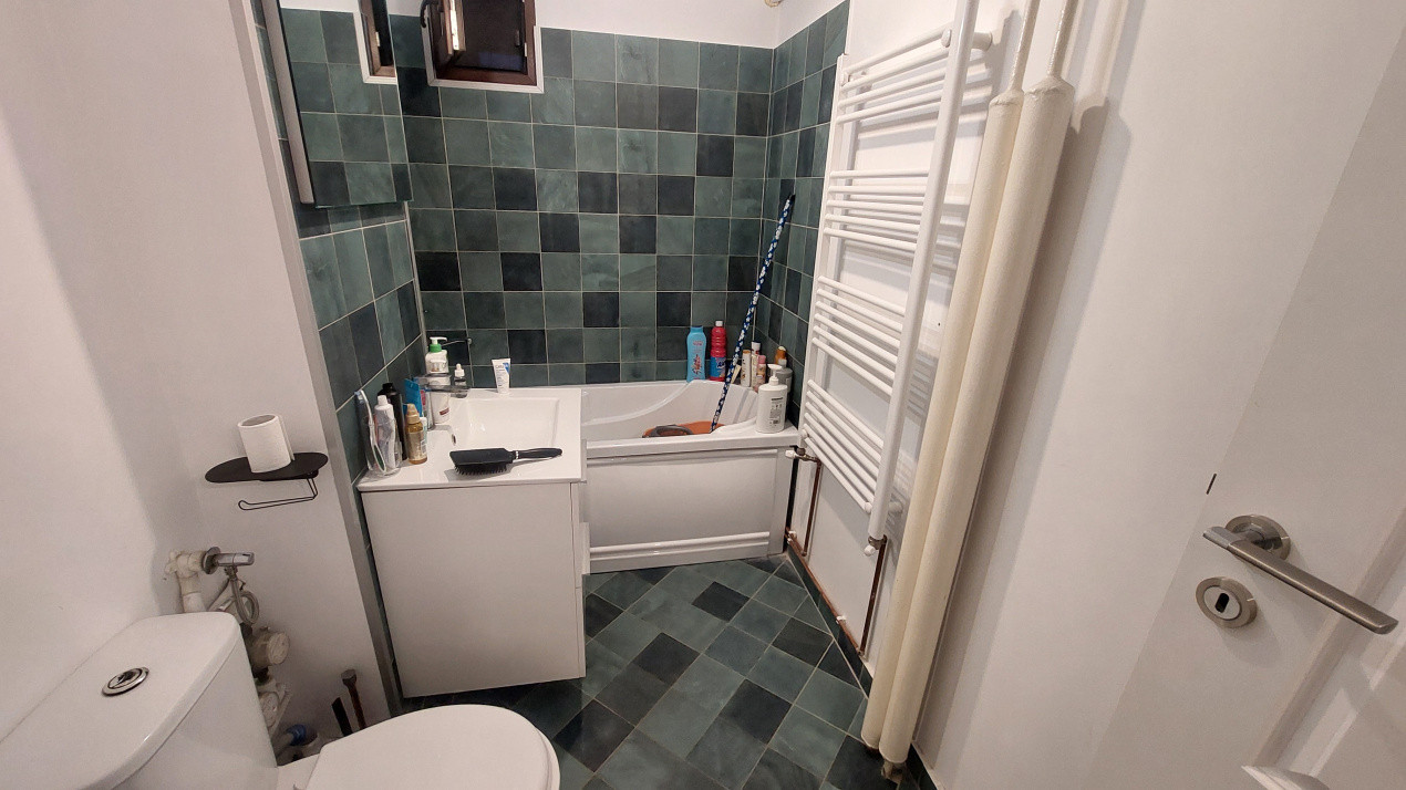 Garsoniera decomandata, 36 mp, etajul 3, Brazda zona Regia de Tutun