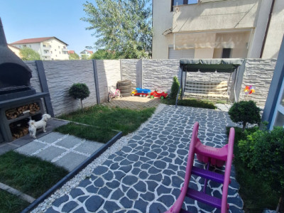 Apartament de vânzare | 3 camere-55mp +grãdinã 88 mp -Calea Cisnădiei 