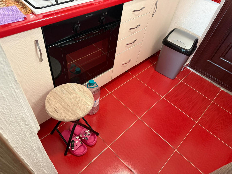 Garsoniera de vanzare  compacta si utilata Str Otelarilor