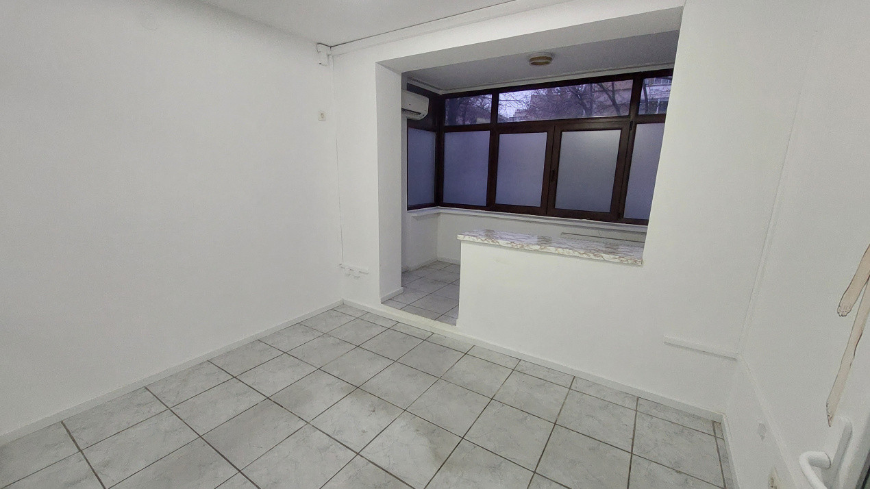 Spatiu comercial, parter, 50 mp, Calea Bucuresti zona Scoala 21