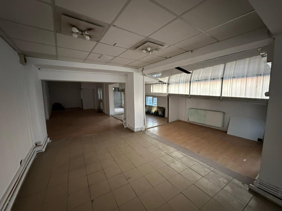 Spatiu Comercial, P+2, 307mp, cartier 1 Mai, zona Facultatea de Medicina