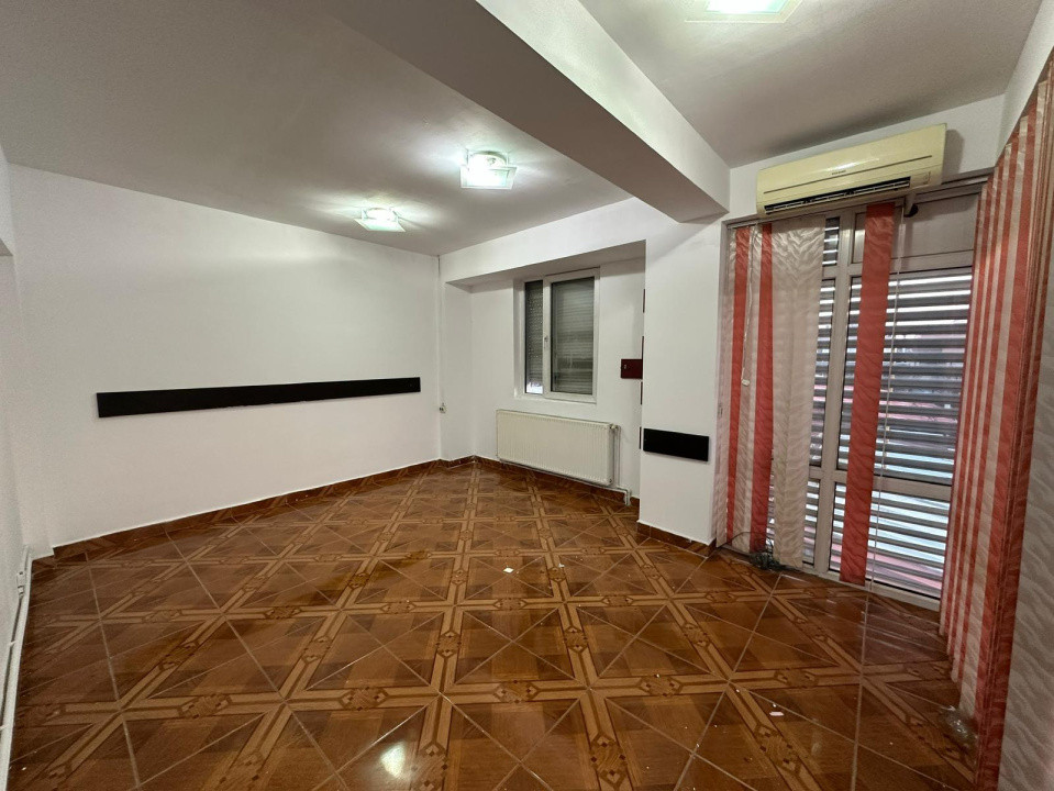 Spatiu Comercial, P+2, 307mp, cartier 1 Mai, zona Facultatea de Medicina