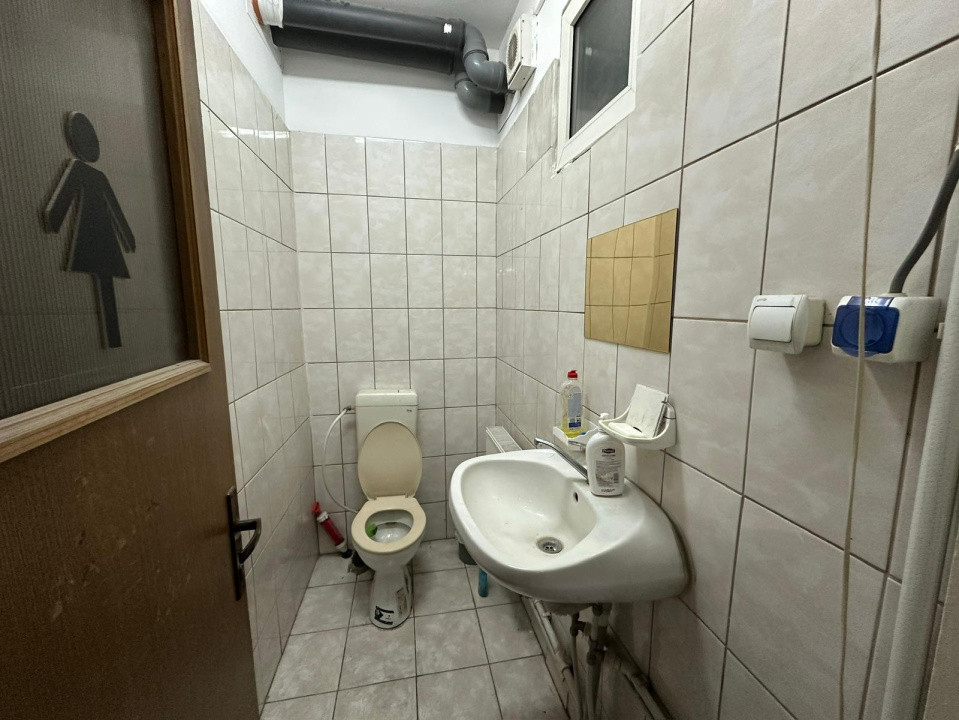 Spatiu Comercial, P+2, 307mp, cartier 1 Mai, zona Facultatea de Medicina