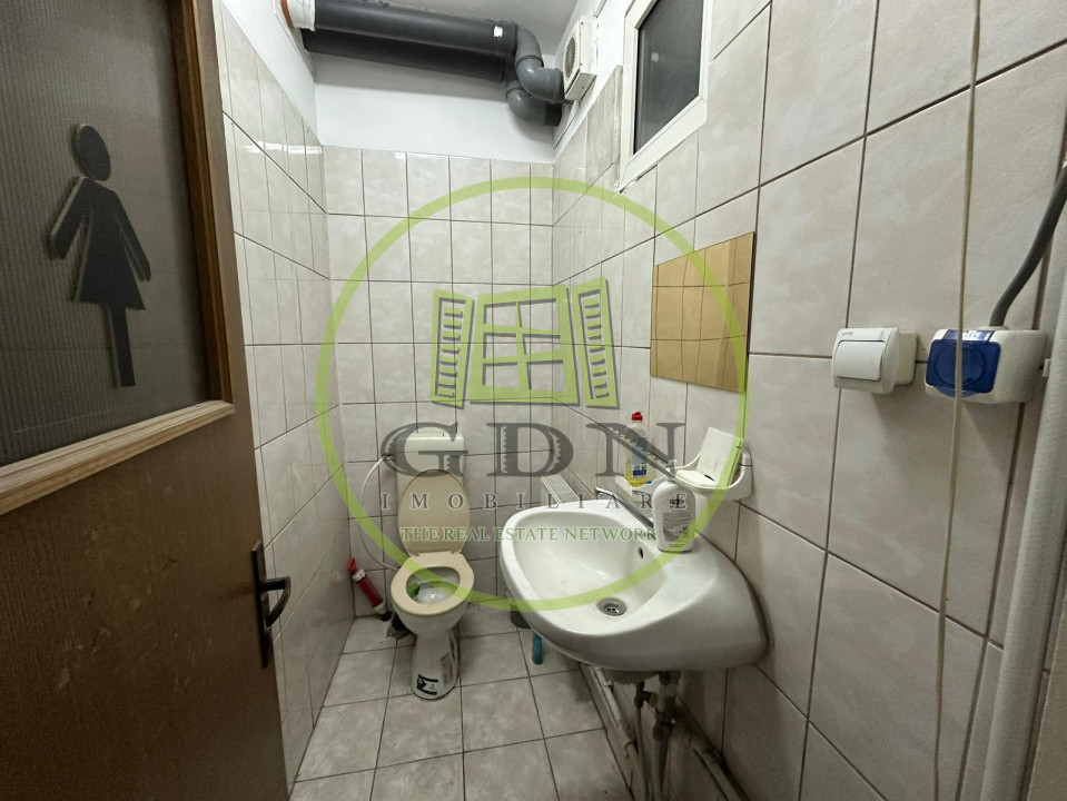 Spatiu Comercial, P+2, 307mp, cartier 1 Mai, zona Facultatea de Medicina