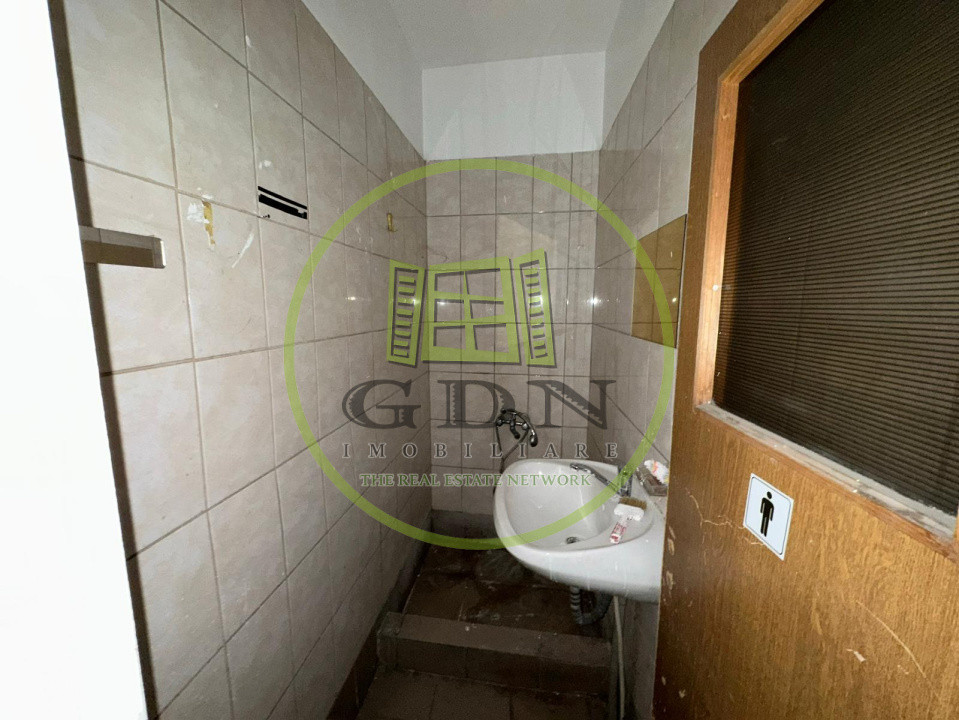 Spatiu Comercial, P+2, 307mp, cartier 1 Mai, zona Facultatea de Medicina