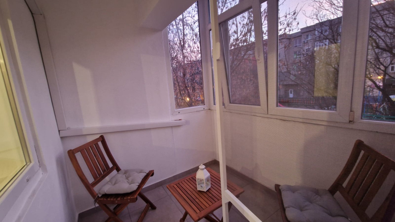 Garsoniera decomandata, 43mp, 1 Mai, zona fostul Targ