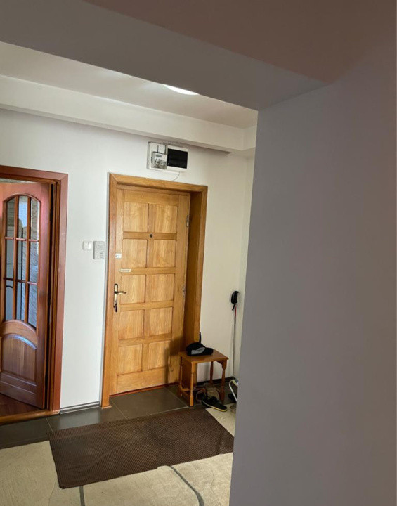 Apartament 3 camere – Etaj 1/3 – Predeal Zona Ursulețul