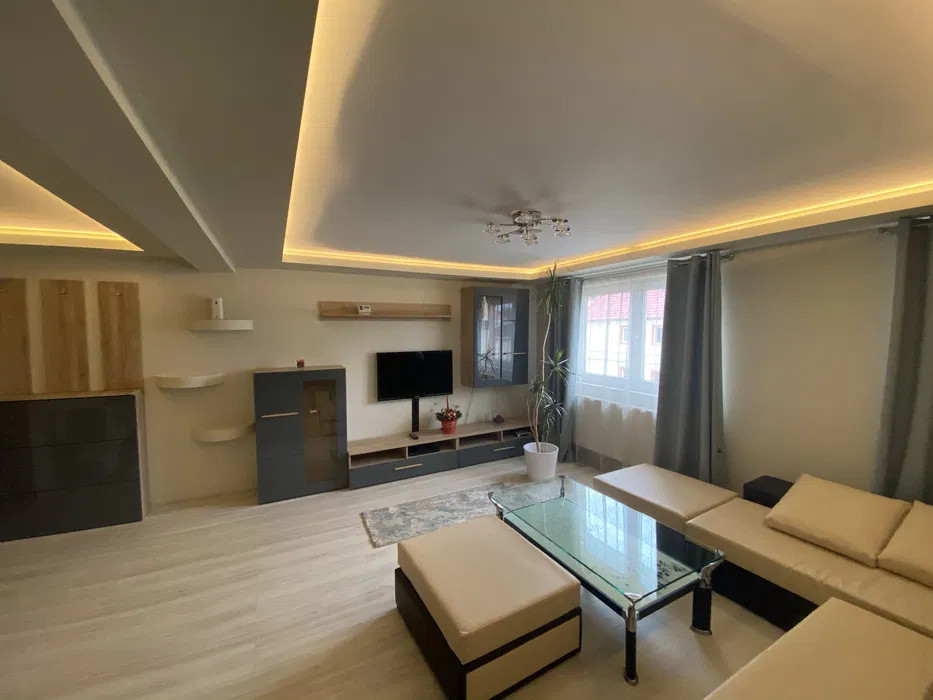 Apartament 3 camere 86mp spre închiriere in Valea Aurie