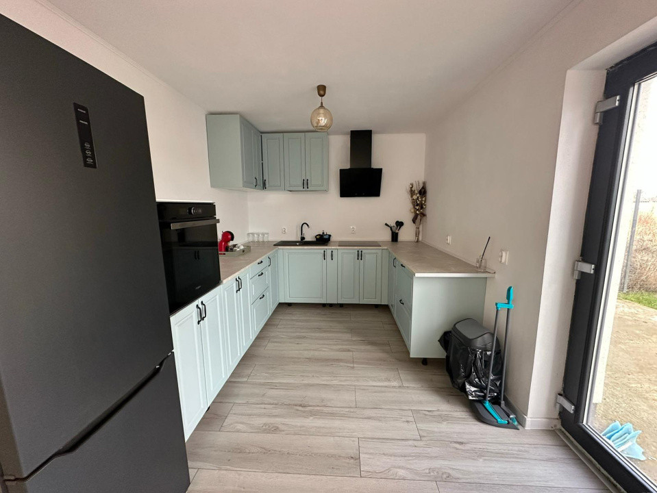 Casa 4 camere, 120mp, Carcea, zona Metro