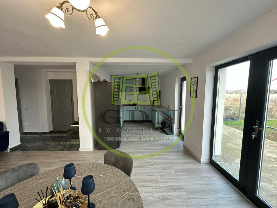 Casa 4 camere, 120mp, Carcea, zona Metro