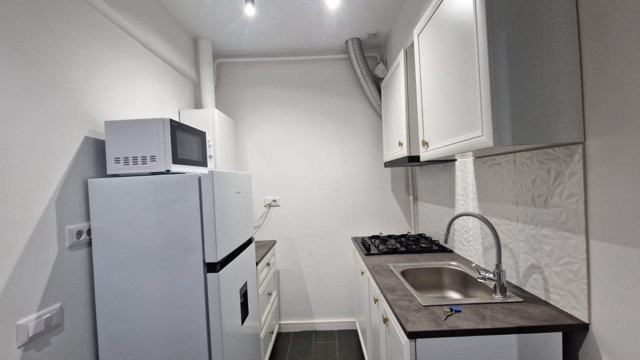 Garsoniera decomandata, 41mp, Centru, zona Piata Centrala