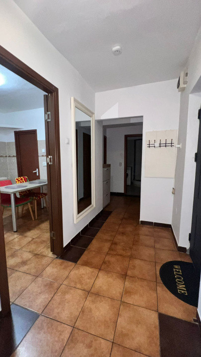 Apartament 2 camere, decomandat, etaj 1/7 – Strada Toamnei