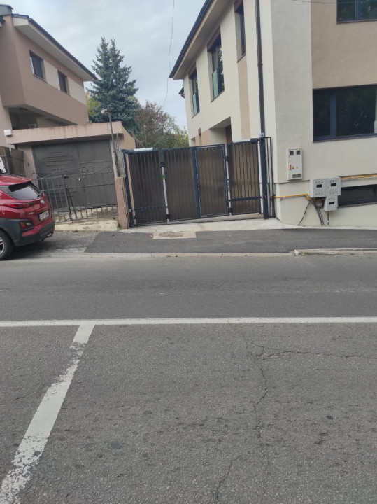 Închiriere casă nouă cu etaj și mansardă, 164 mp., Semicentral Gară