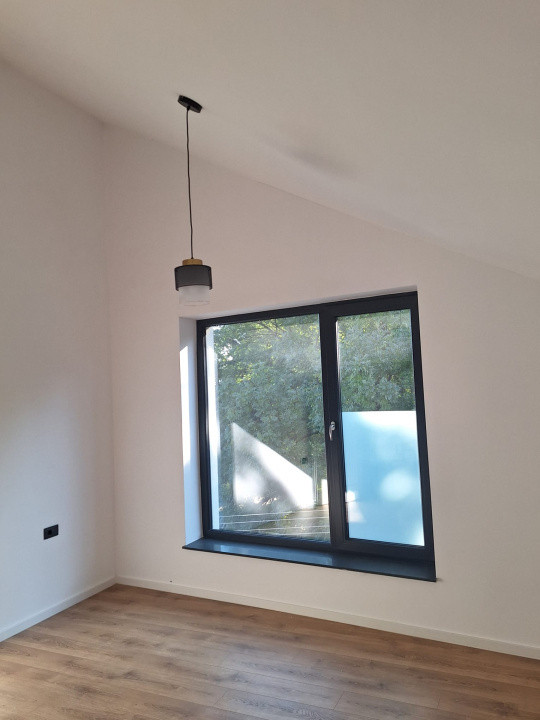 Închiriere casă nouă cu etaj și mansardă, 164 mp., Semicentral Gară