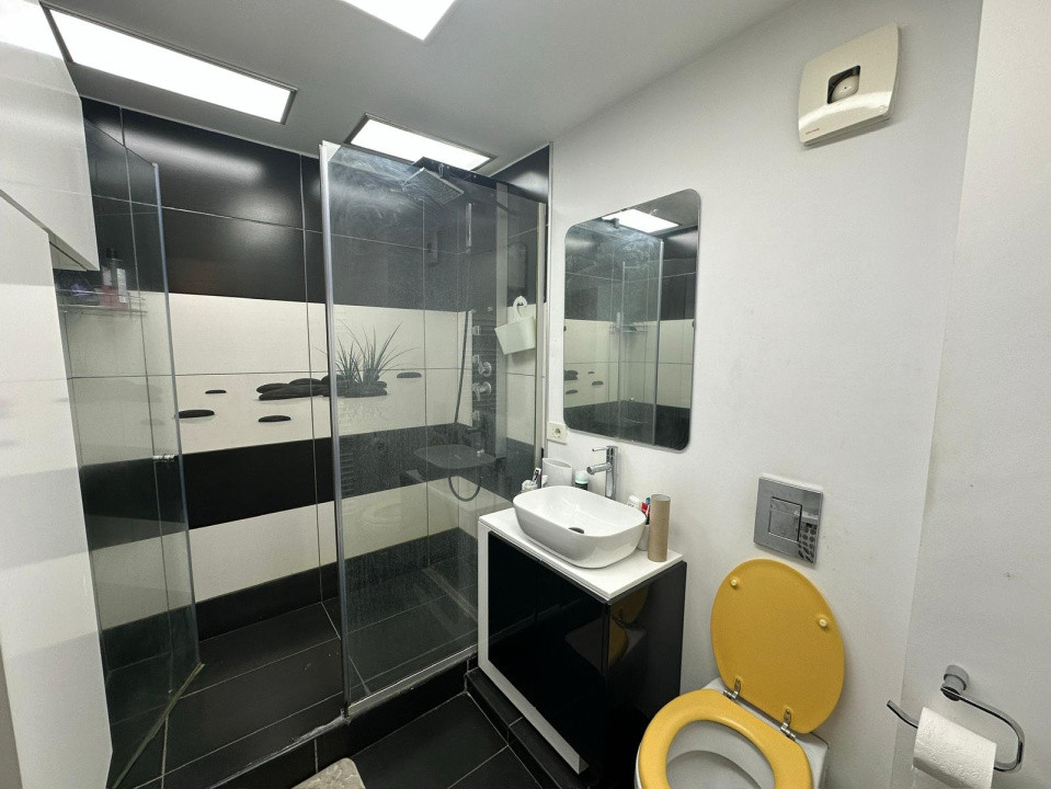 Apartament doua camere, 45 mp, cartier Craiovita Noua, zona David Pizza