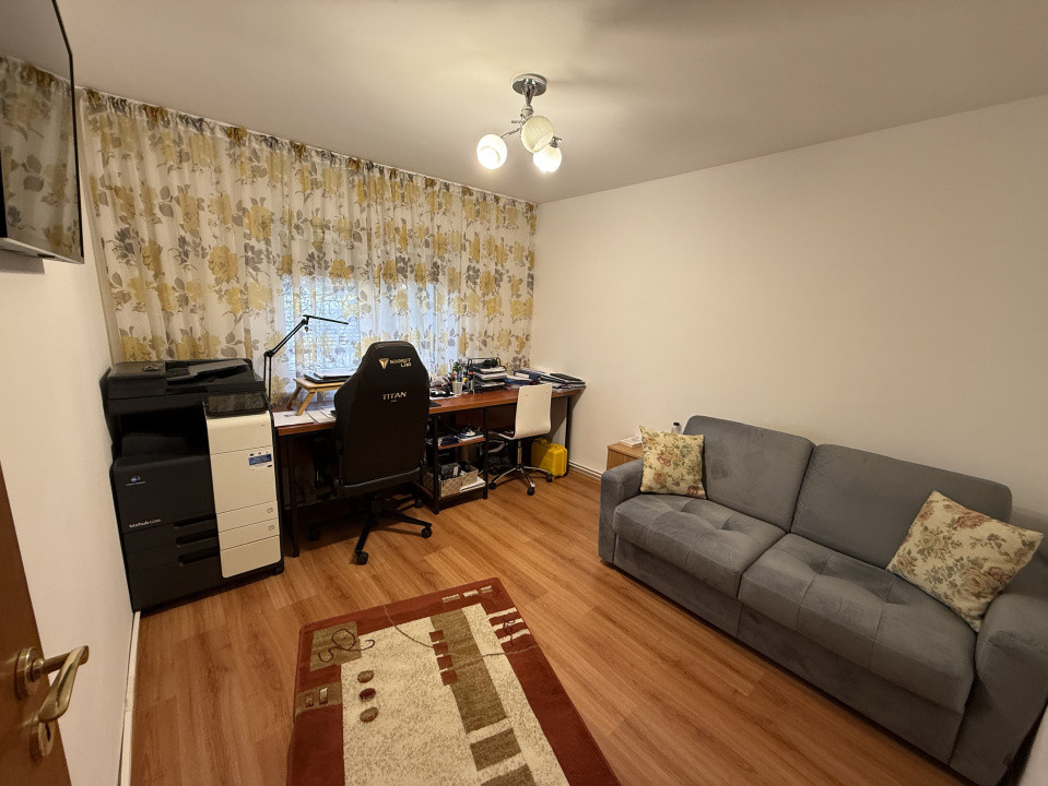 Apartament 4 camere, decomandat, 83mp, Sarari, zona Piscina Sânziana 