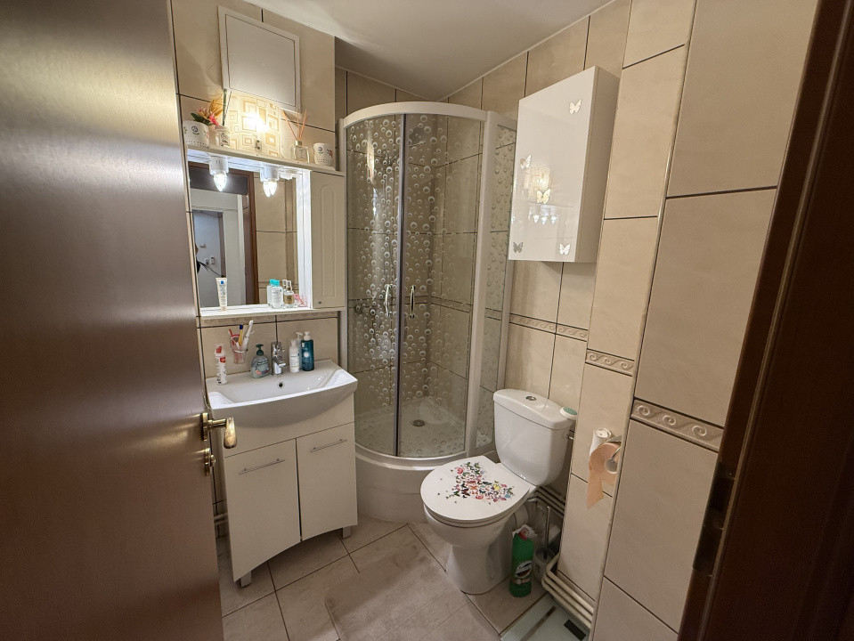 Apartament 4 camere, decomandat, 83mp, Sarari, zona Piscina Sânziana 