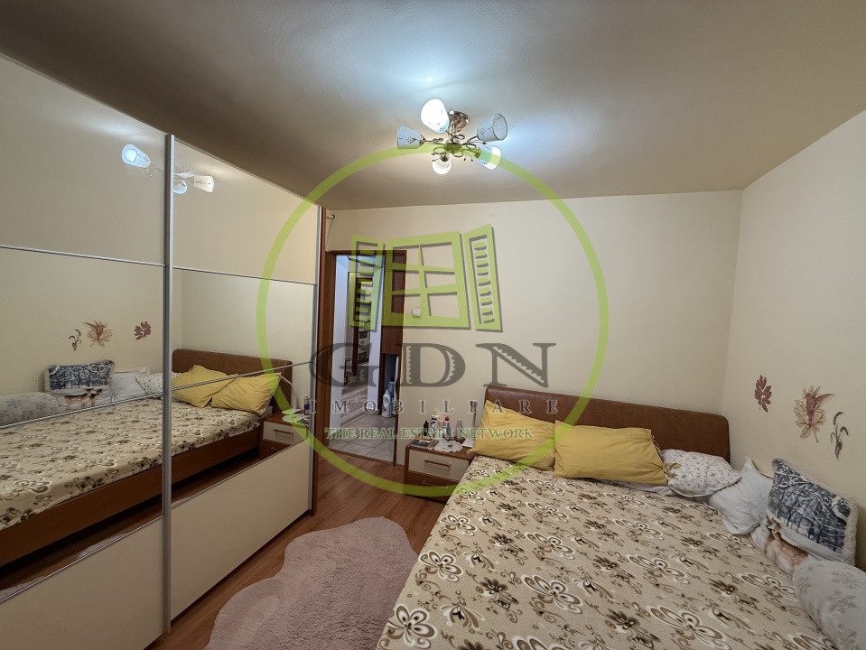 Apartament 4 camere, decomandat, 83mp, Sarari, zona Piscina Sânziana 