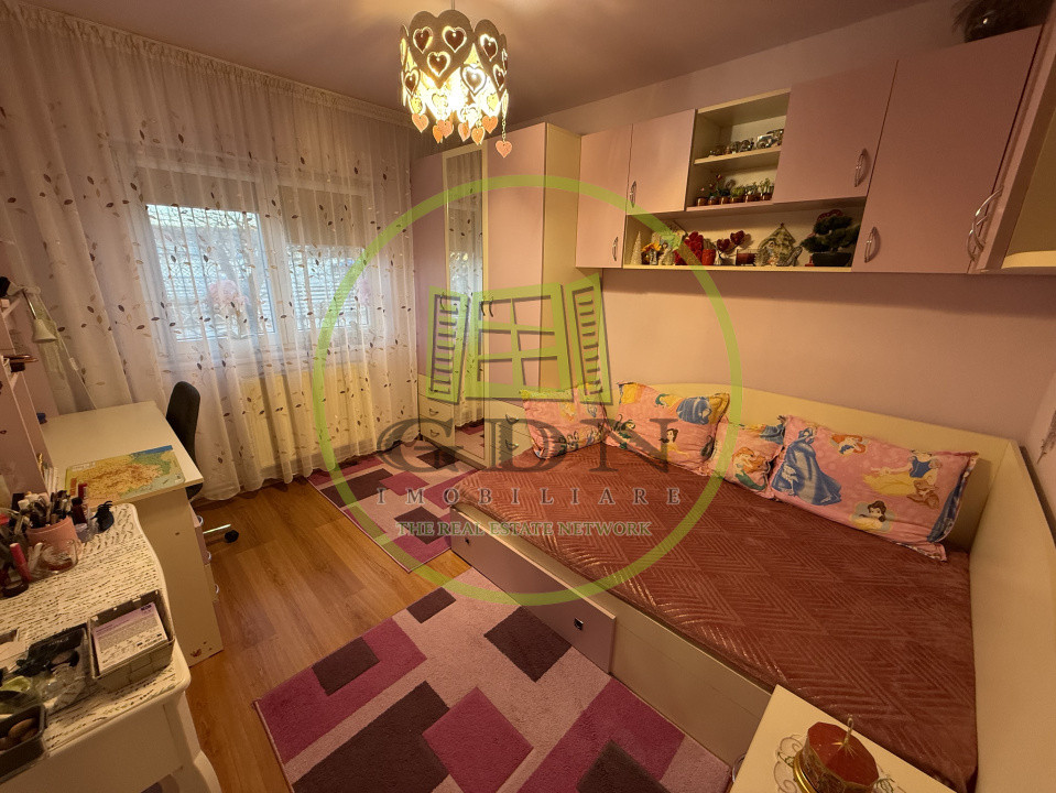 Apartament 4 camere, decomandat, 83mp, Sarari, zona Piscina Sânziana 