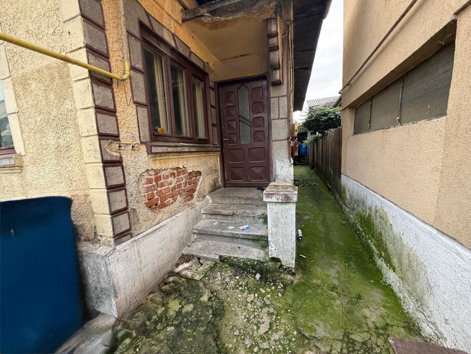 Teren 170 mp + Constructie demolabila, Craiova, Lascar Catargiu